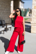 The Earhart Pants, Red