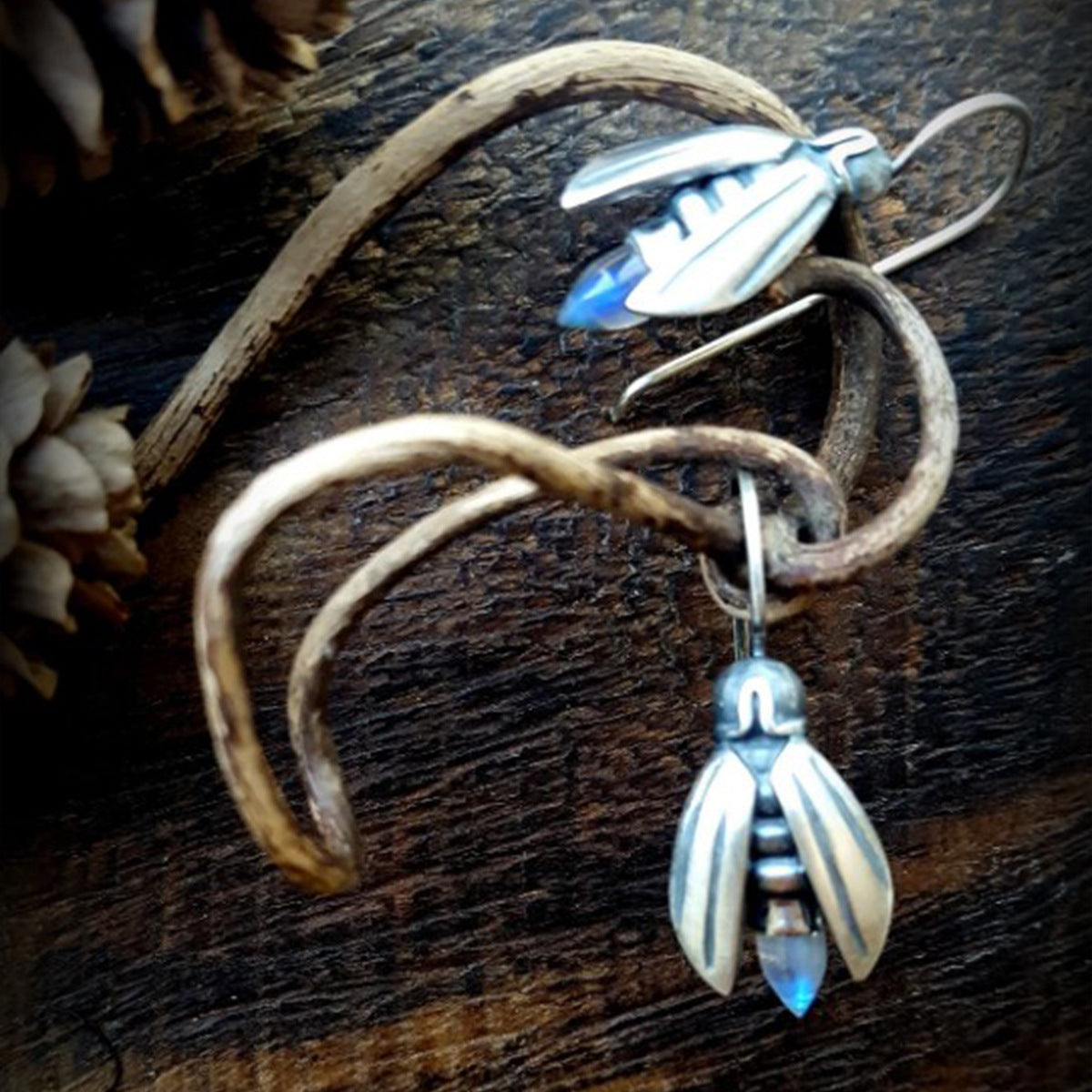 Simple Firefly Moonstone Women's Earrings